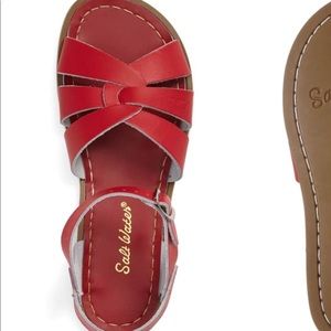 Saltwater red sandals size 6